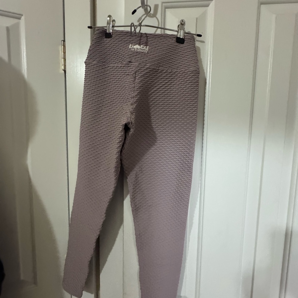 Booty by Brabants Textured Leggings in Taupe